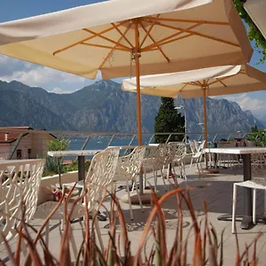 2* Hotel Peler