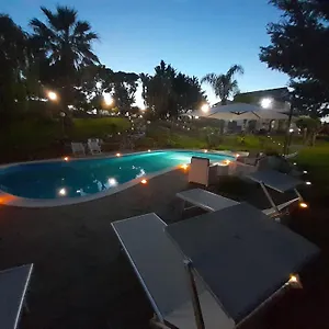 Luxury Le Rocce Villasmundo