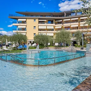 4* Hotel Baia